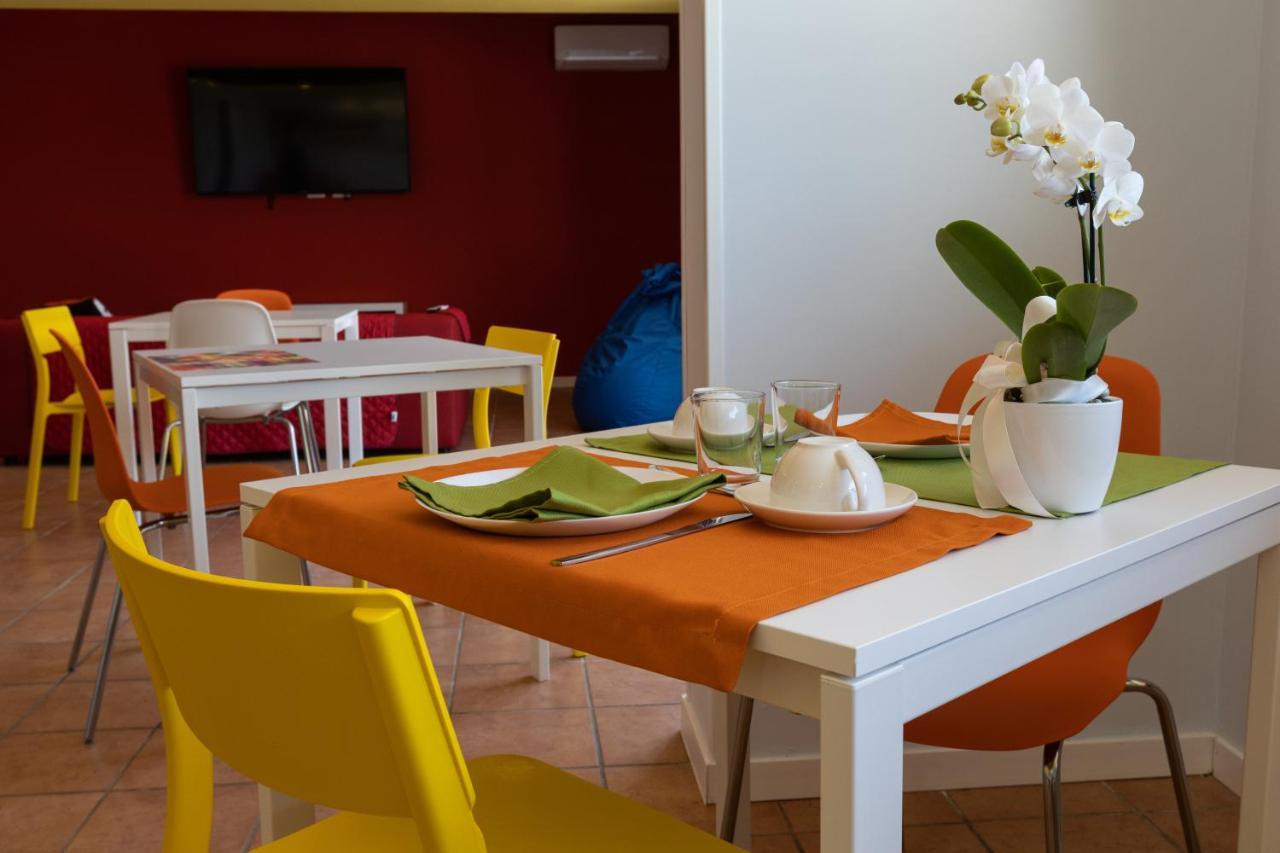 Valmontone Travel Rooms מראה חיצוני תמונה