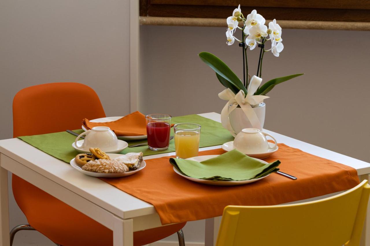 Valmontone Travel Rooms מראה חיצוני תמונה